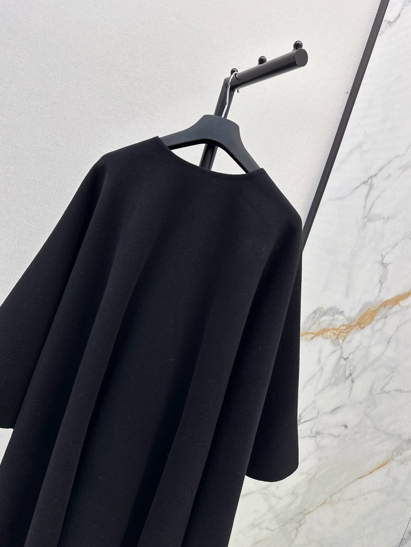 D*r 25fw scarf cape coat