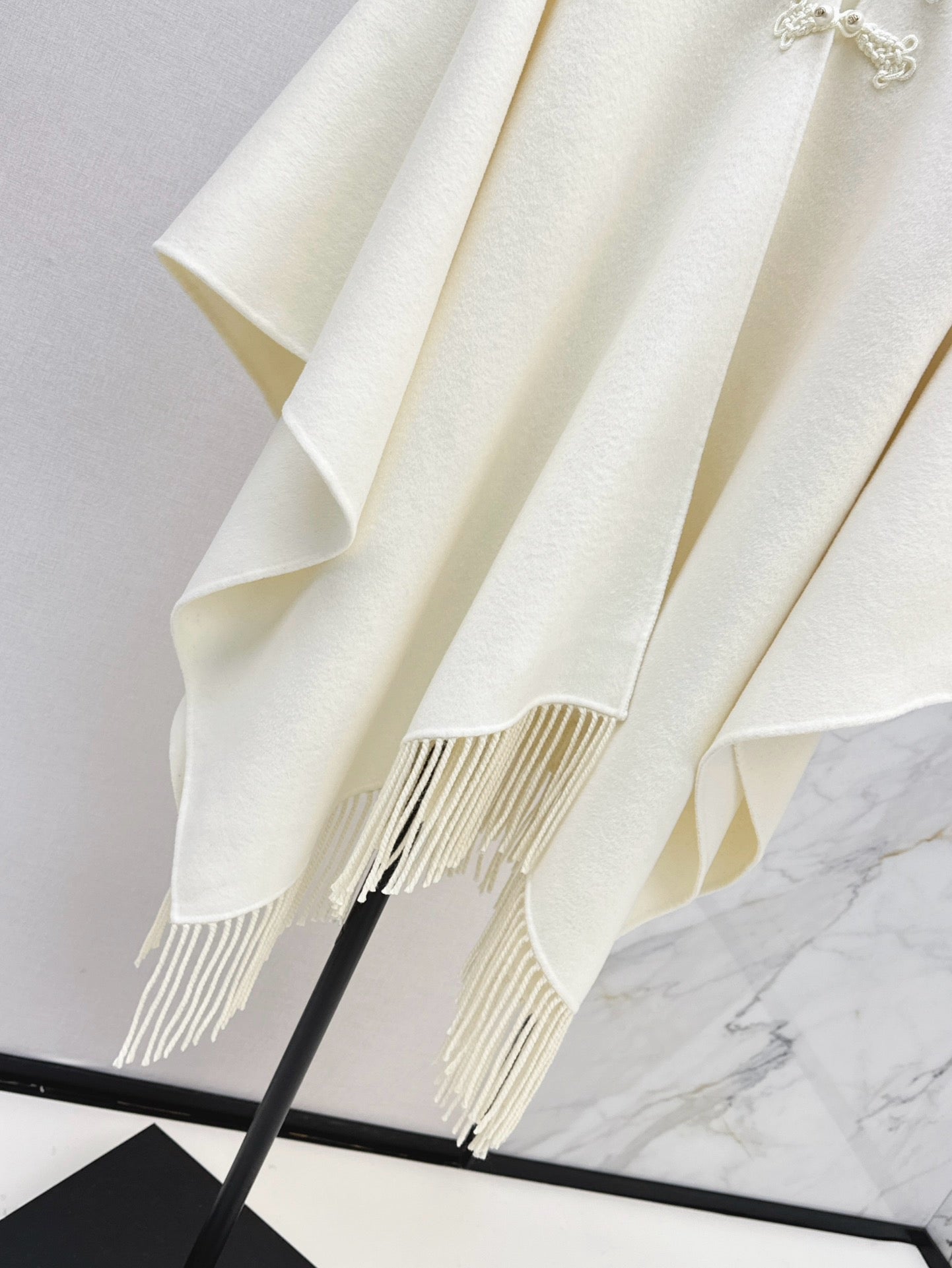 D*r 25fw scarf cape coat