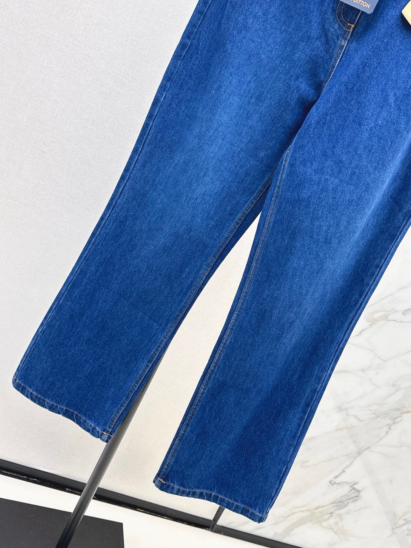 Loui* 25fw denim jeans