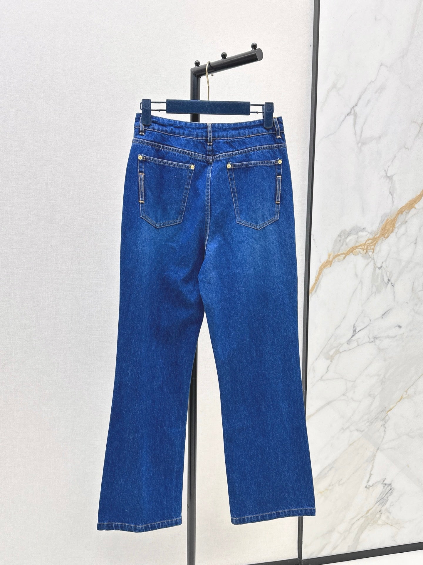 Loui* 25fw denim jeans