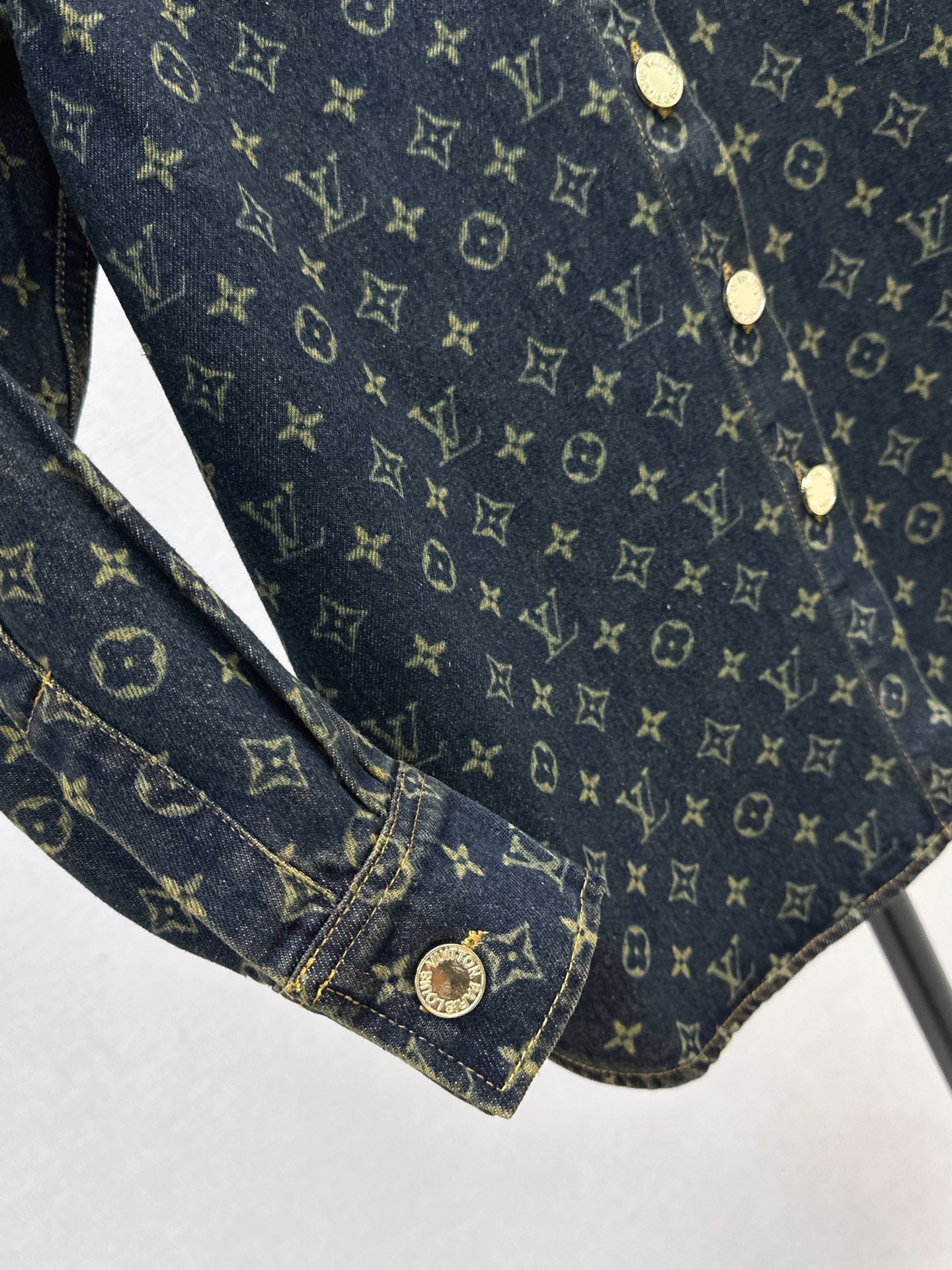 Loui* 25fw denim shirt