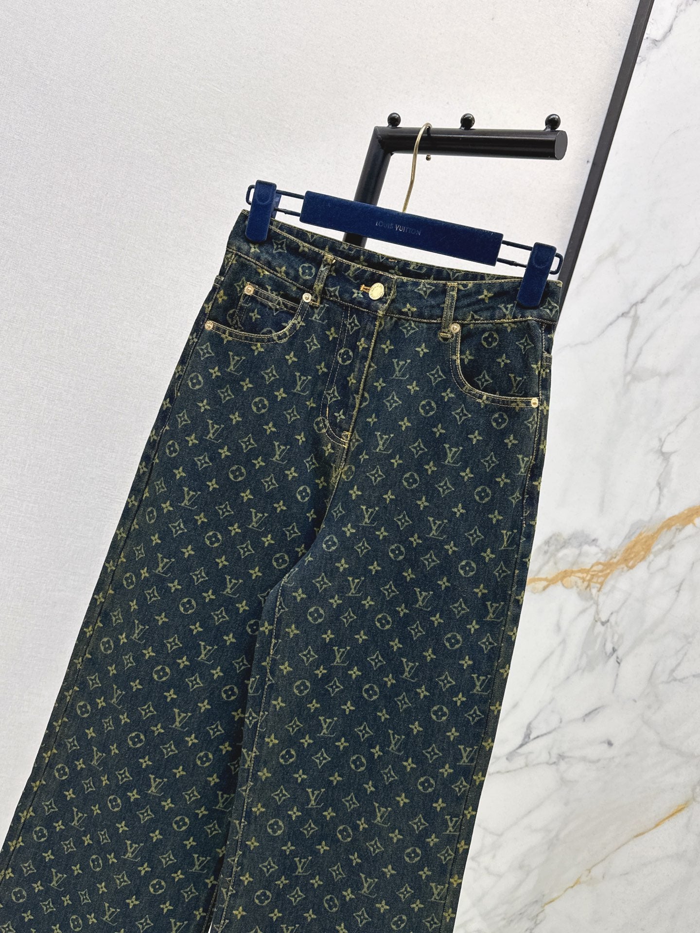 Loui* 25fw denim jeans