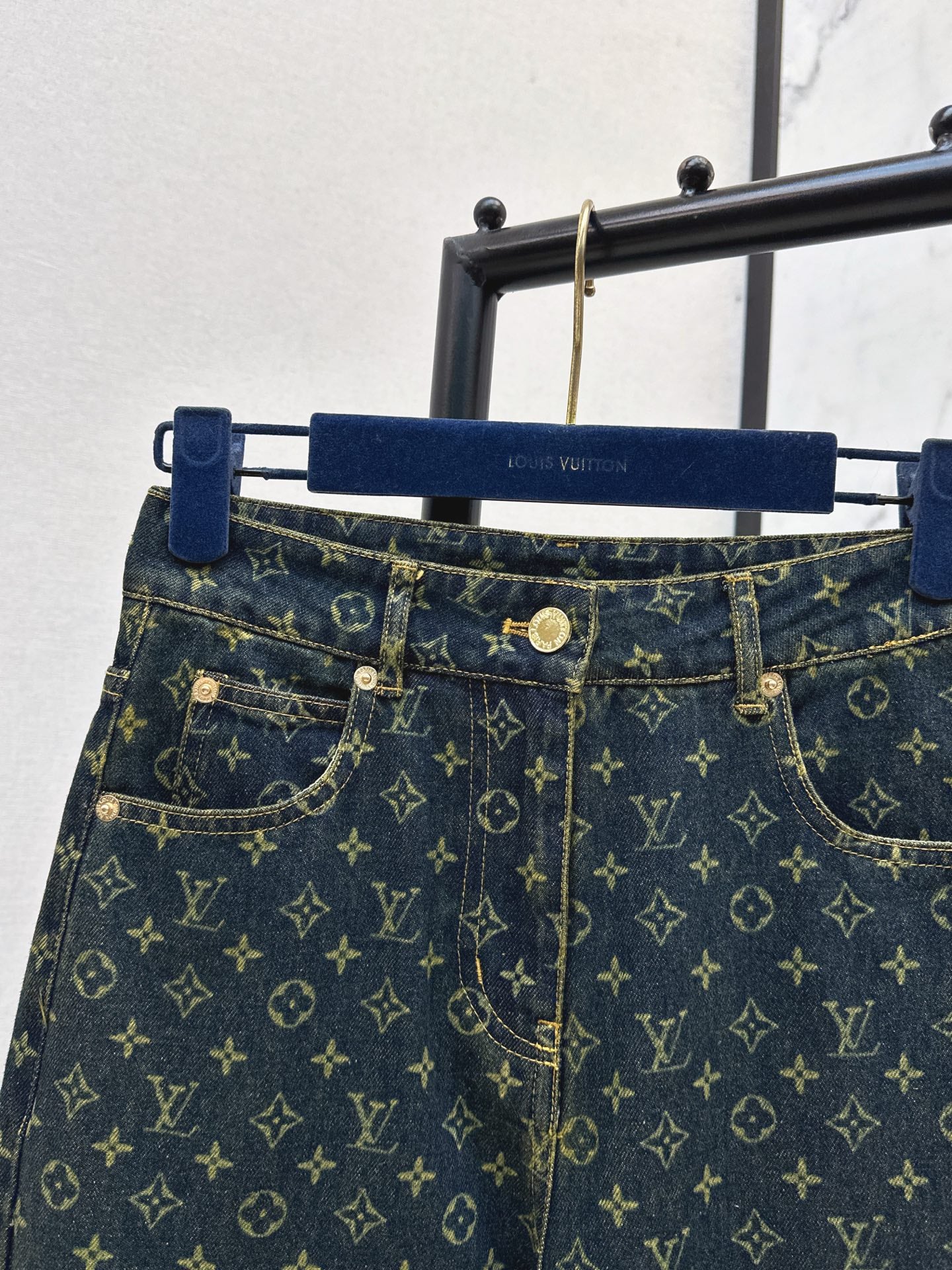 Loui* 25fw denim jeans