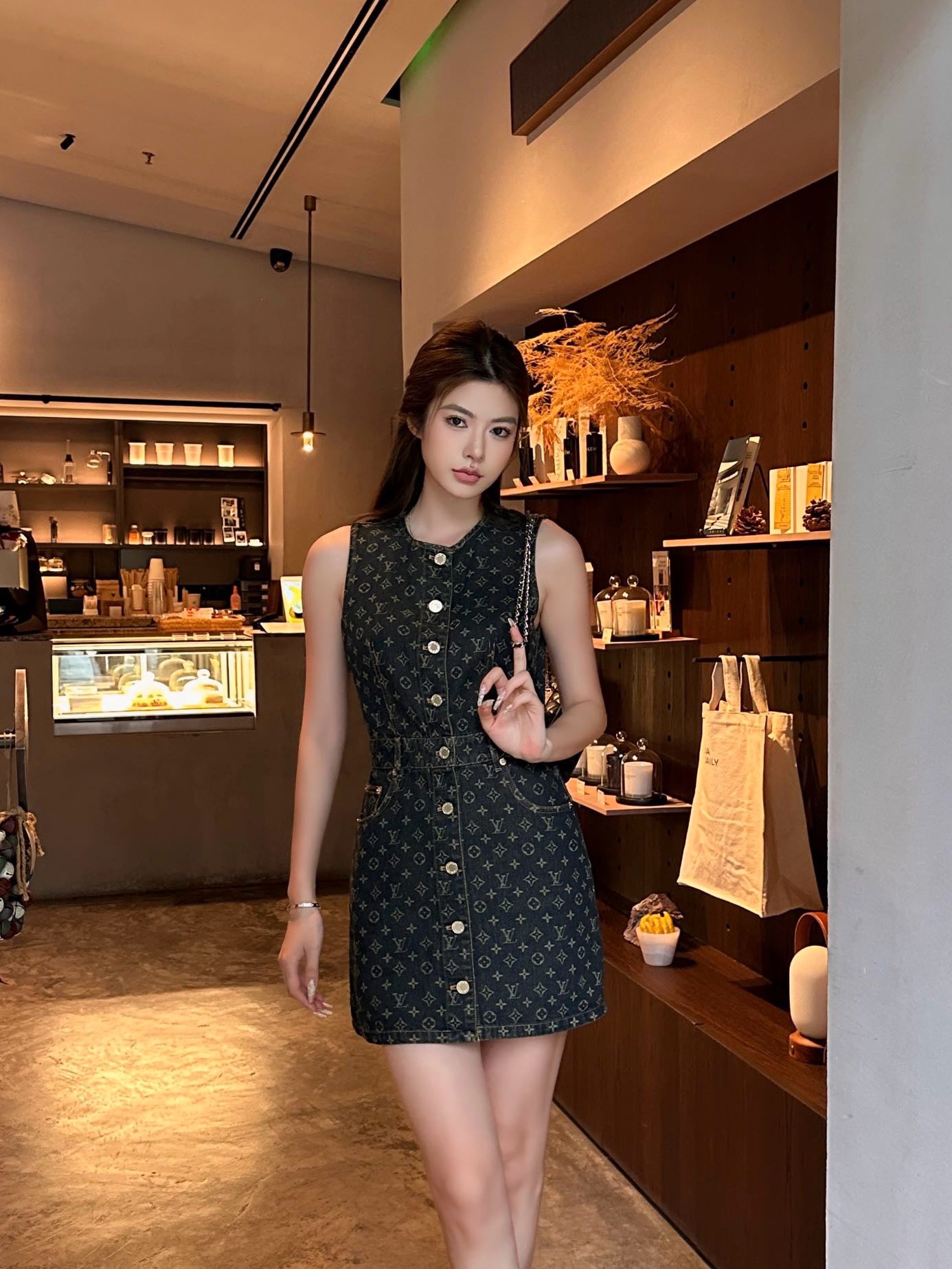 Loui* 25fw denim vest dress