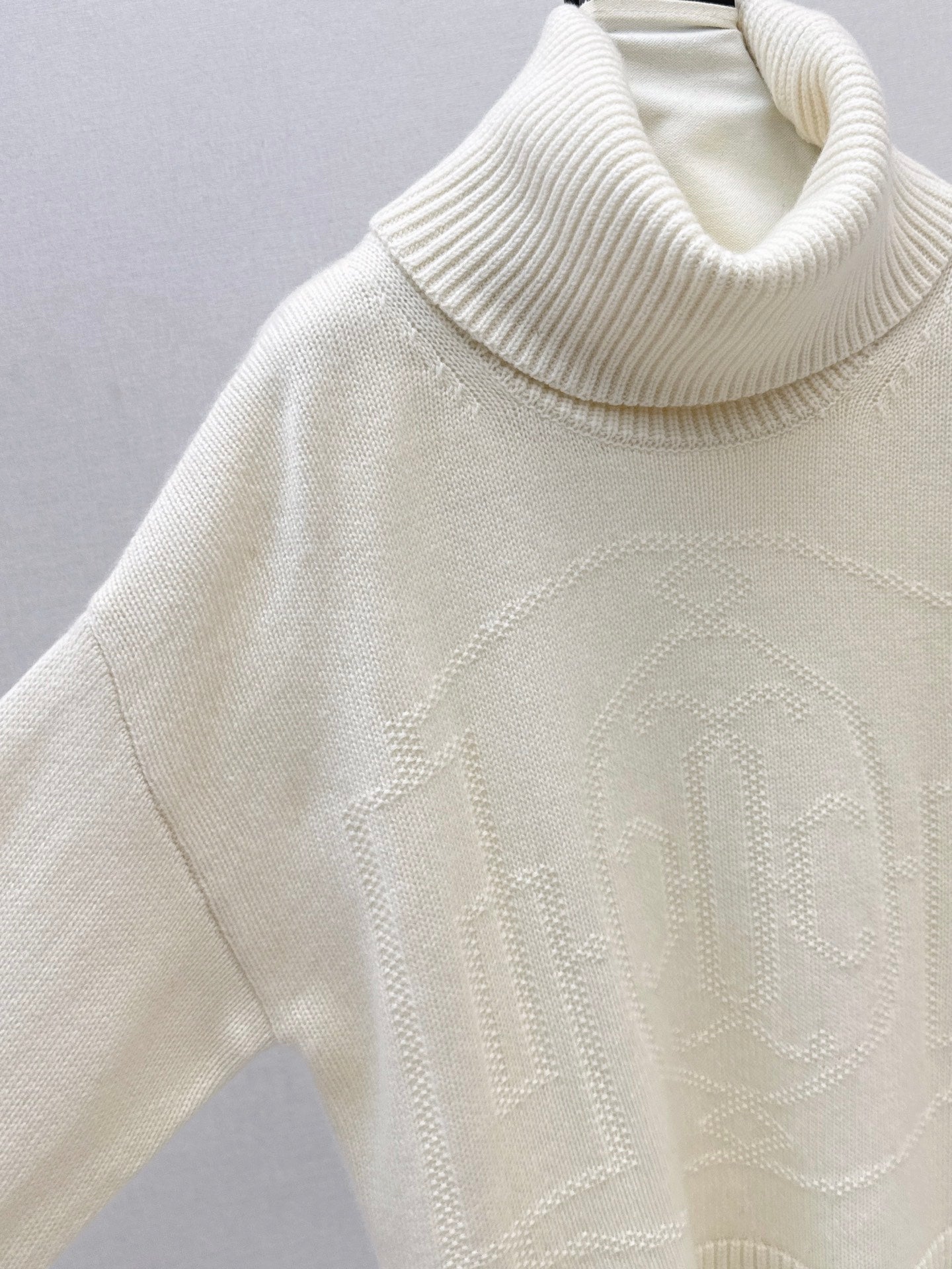 Herm* 25fw cashmere sweater