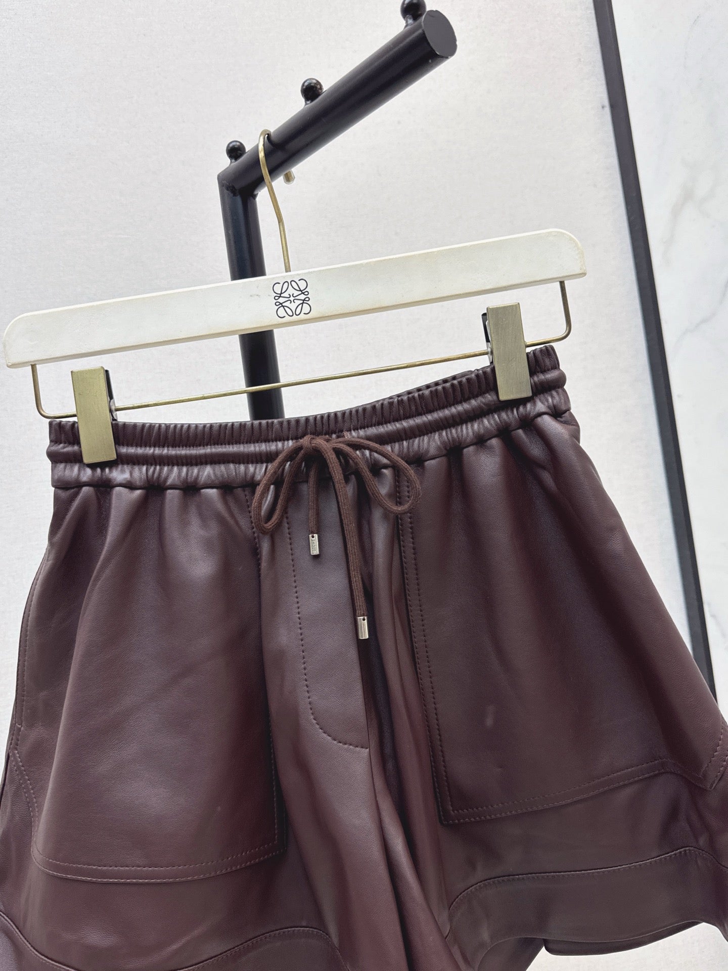 Loew* 25fw sheepskin short