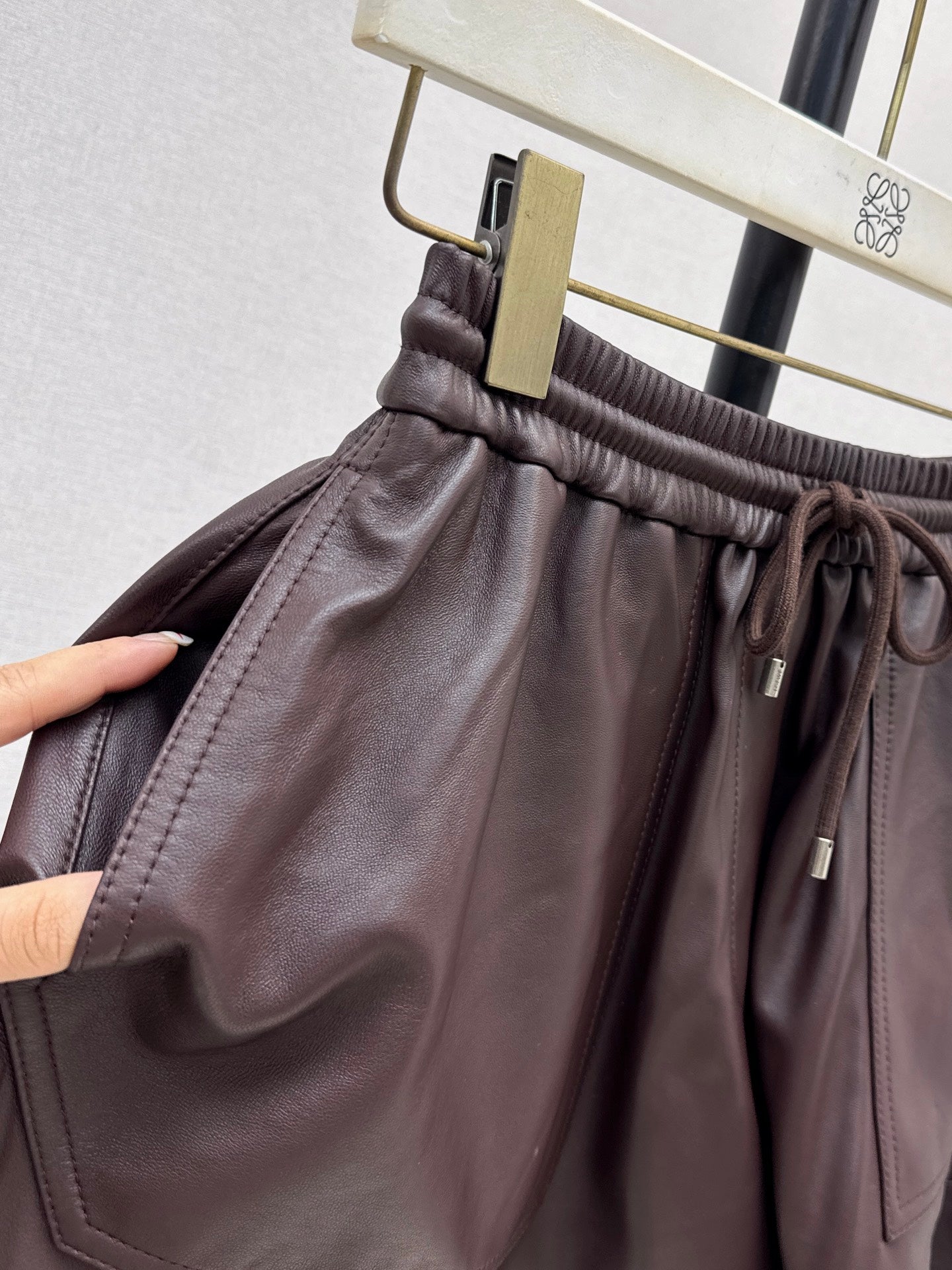 Loew* 25fw sheepskin short