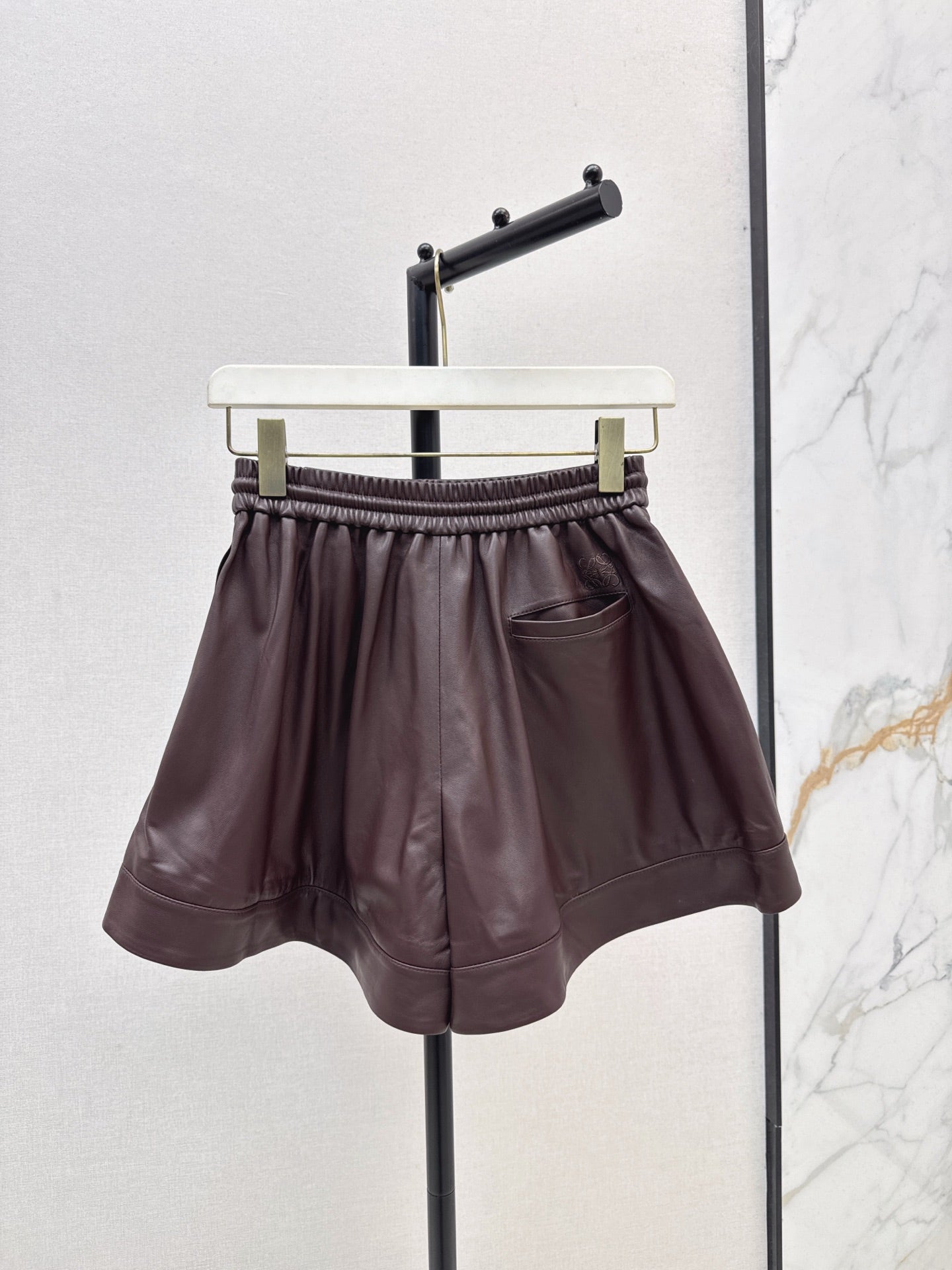 Loew* 25fw sheepskin short