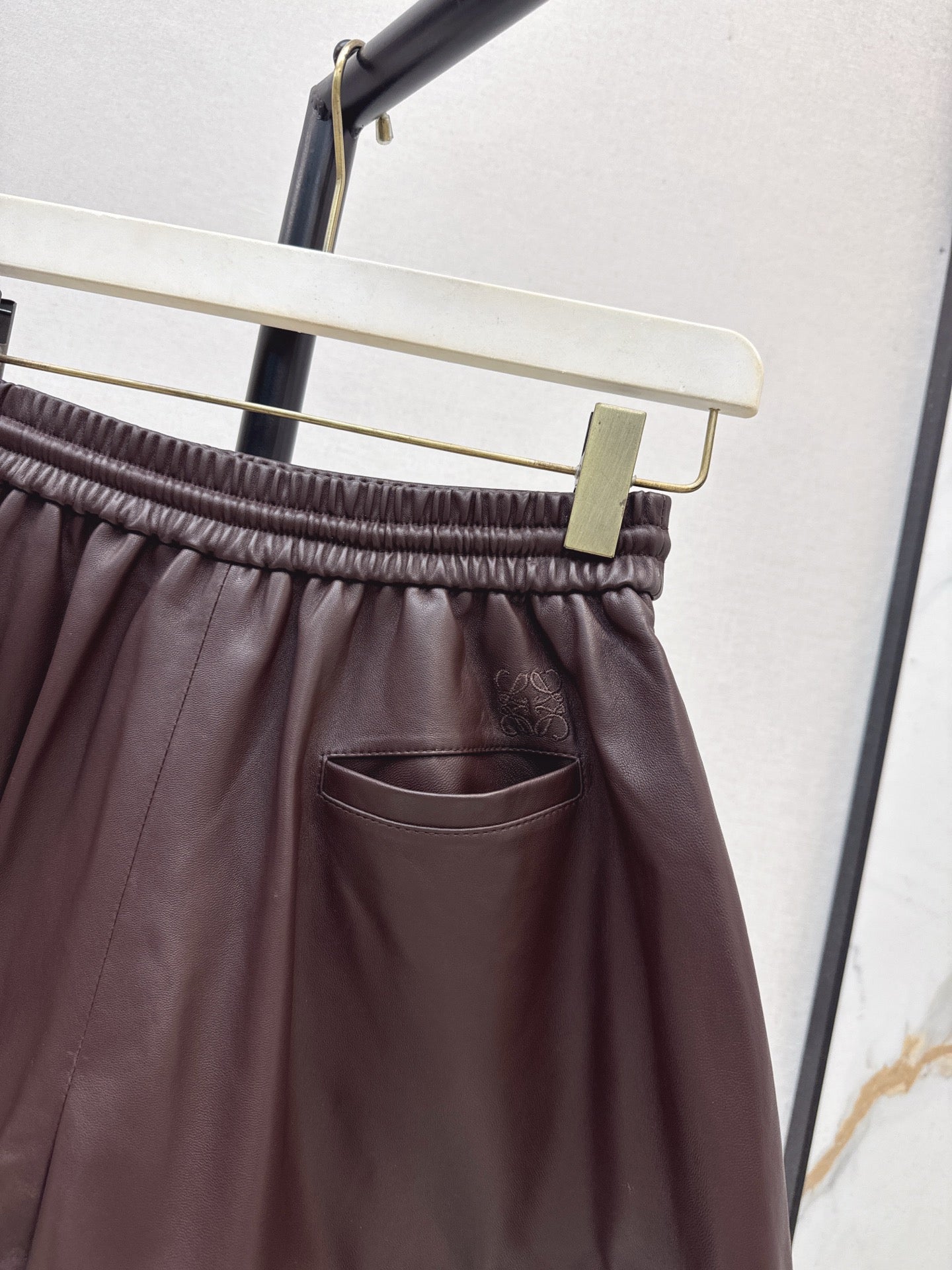 Loew* 25fw sheepskin short