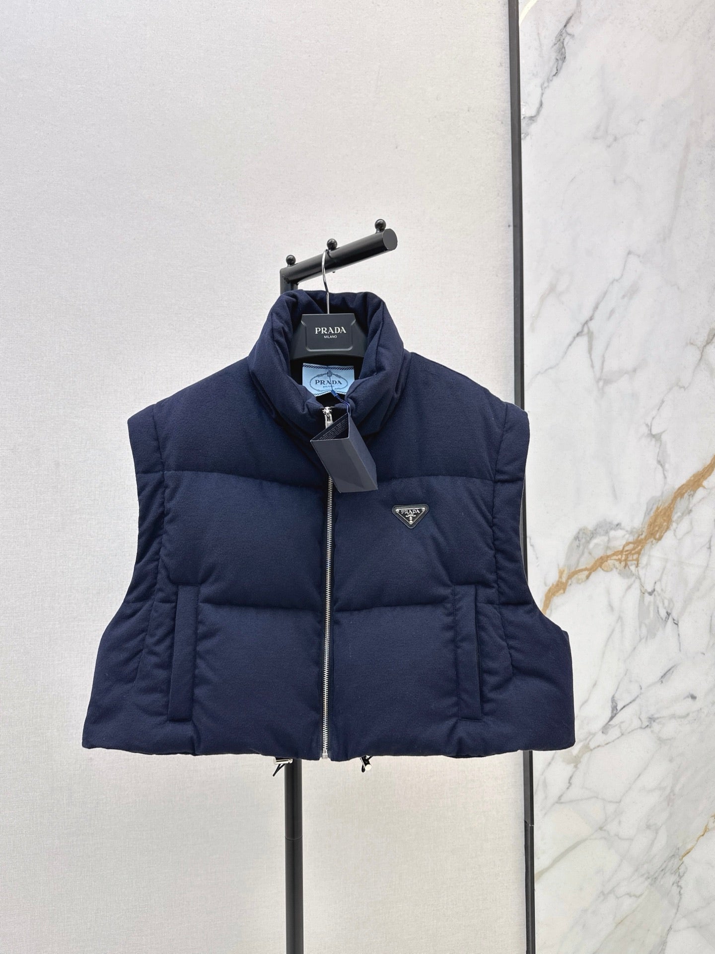 Pra* 25fw  down jacket