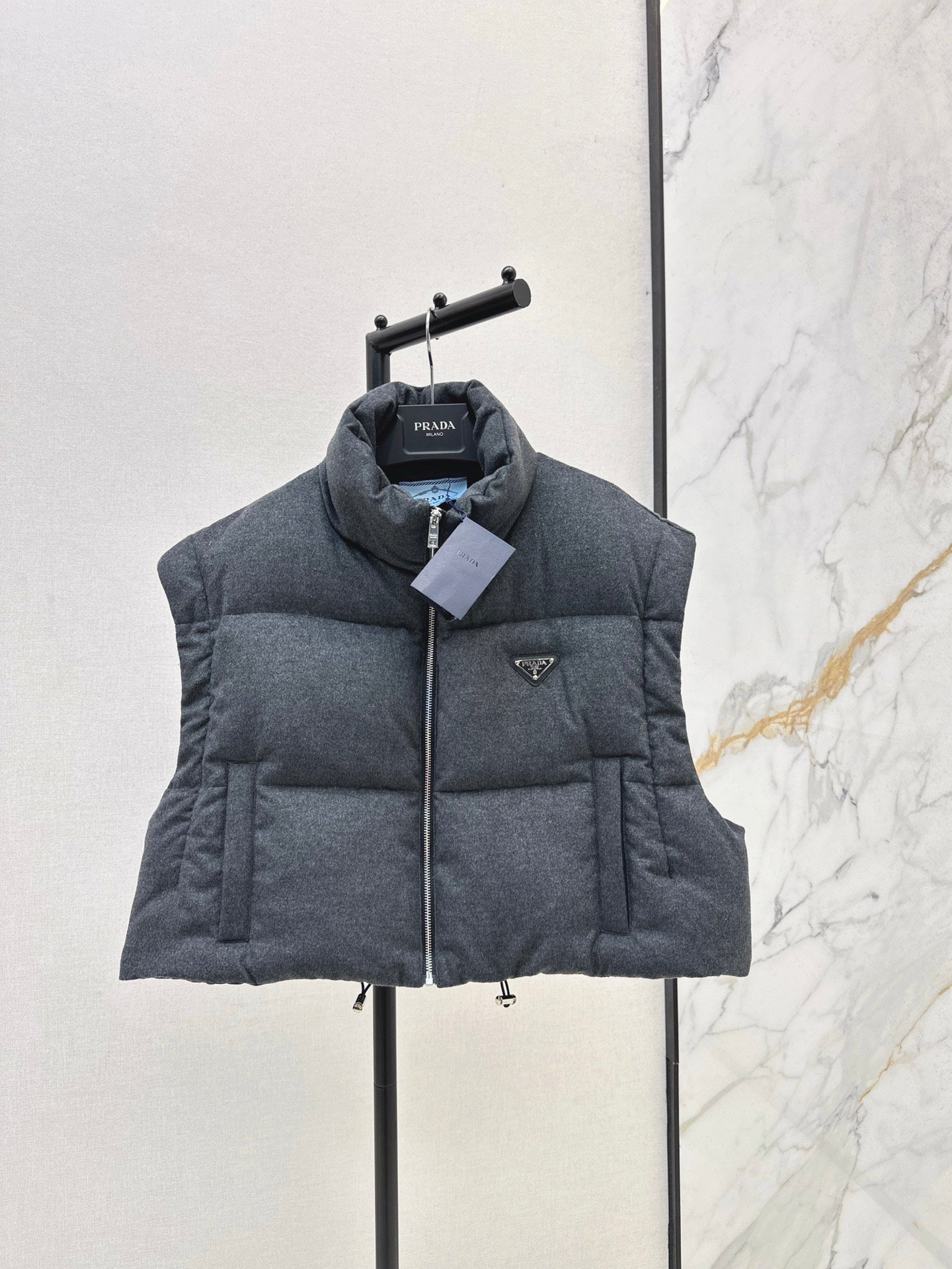 Pra* 25fw  down jacket