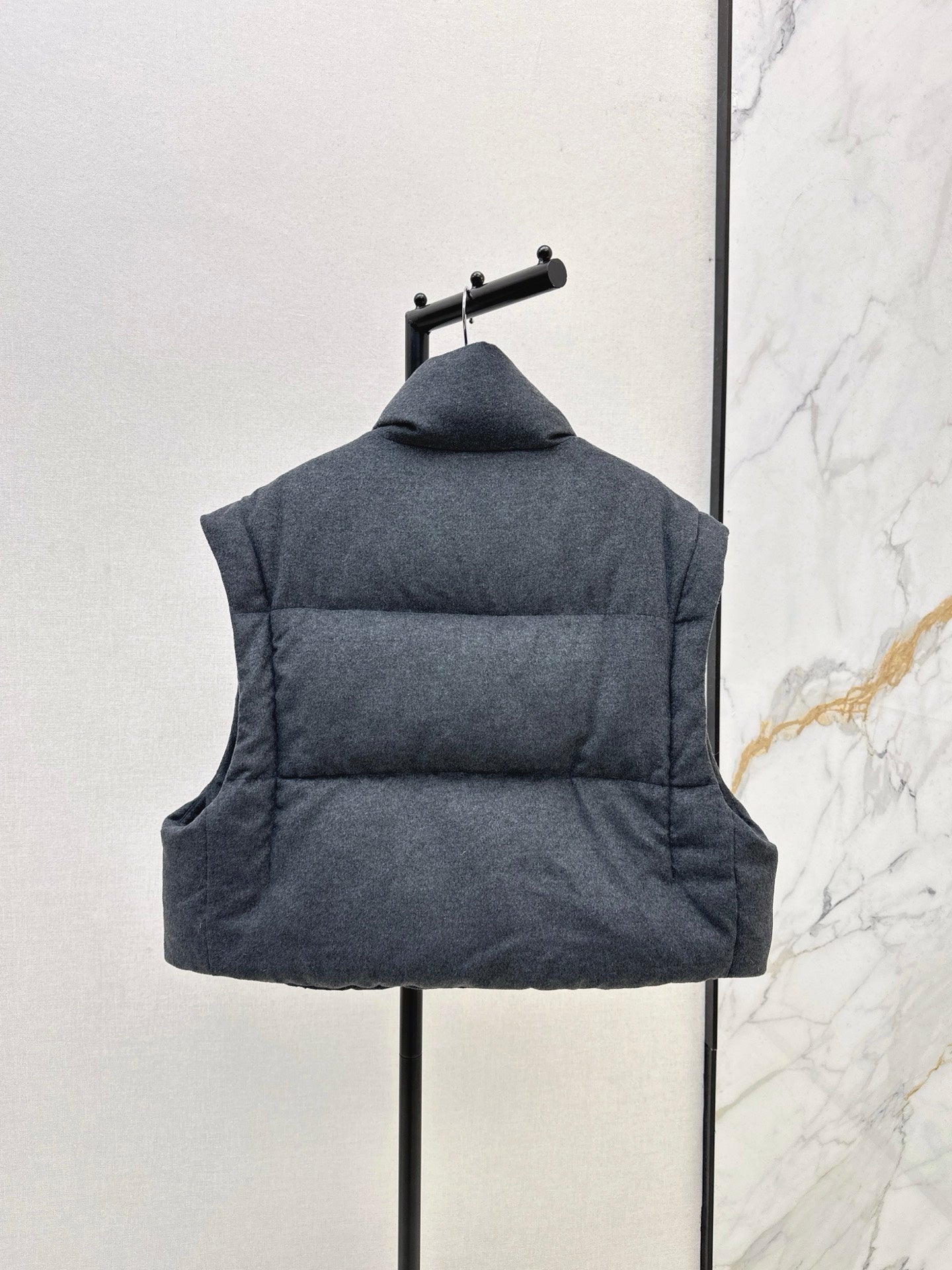 Pra* 25fw  down jacket