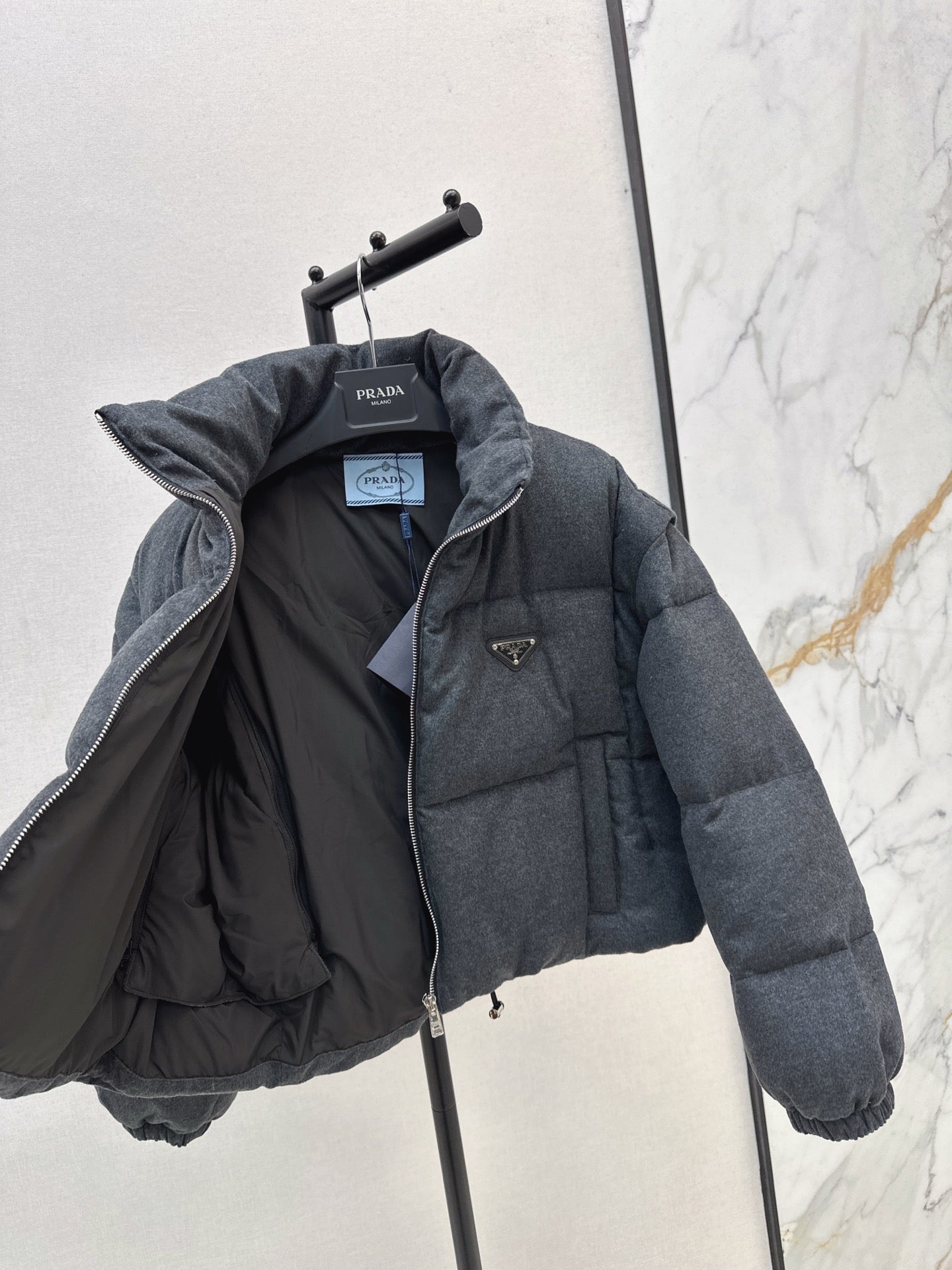 Pra* 25fw  down jacket