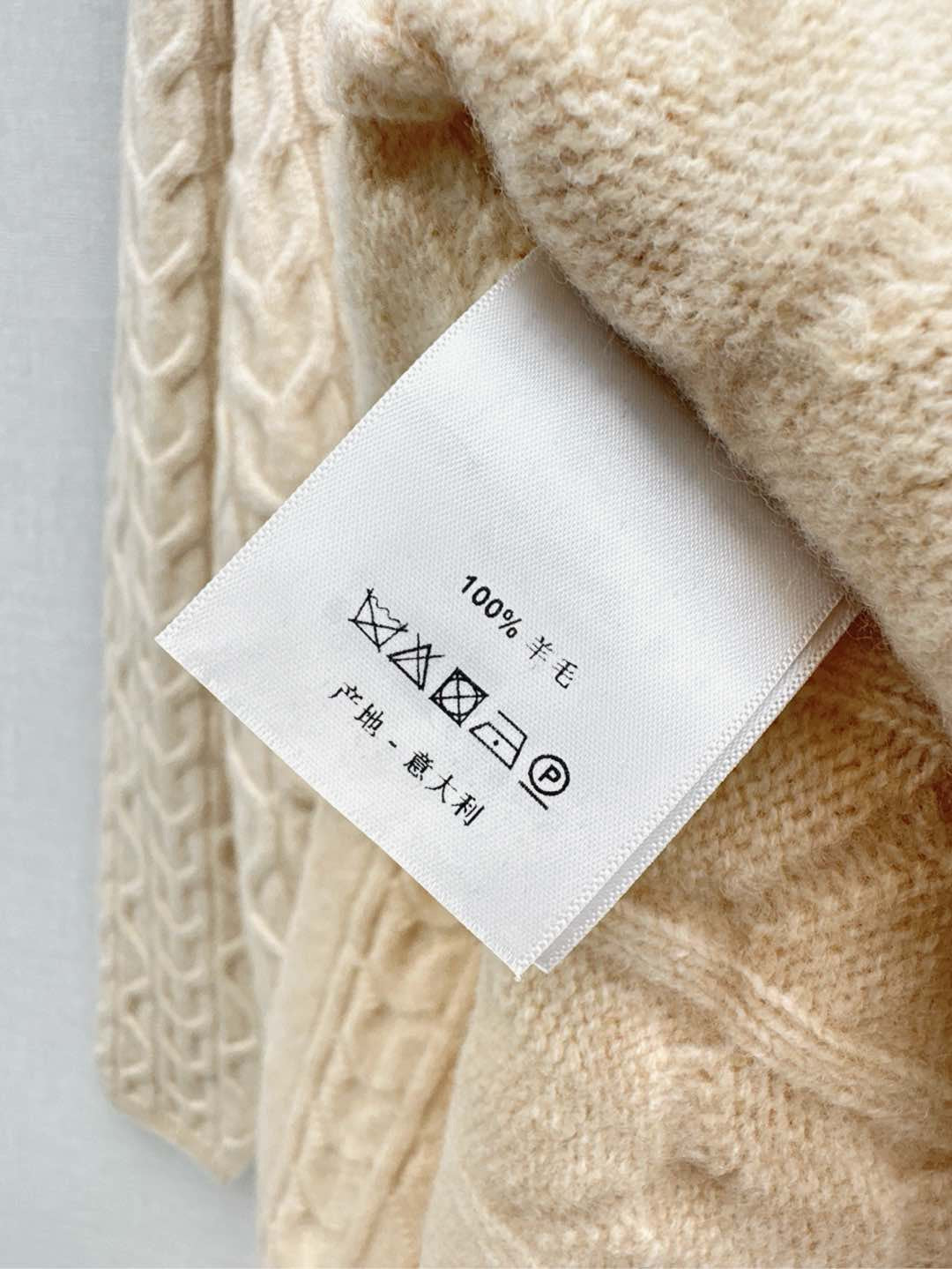Herm* 25fw wool cardigan