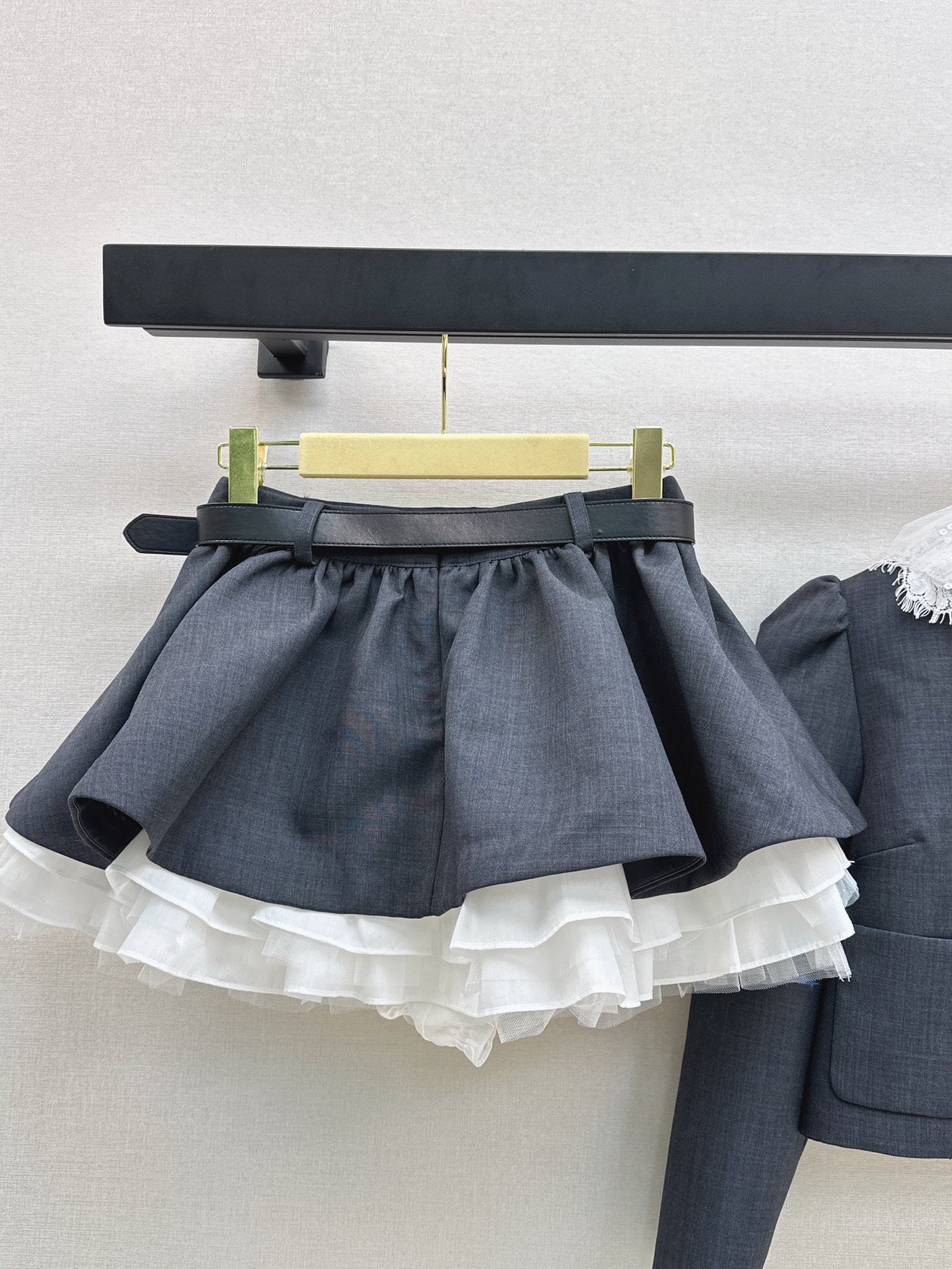 M*u 25fw wool lace suit