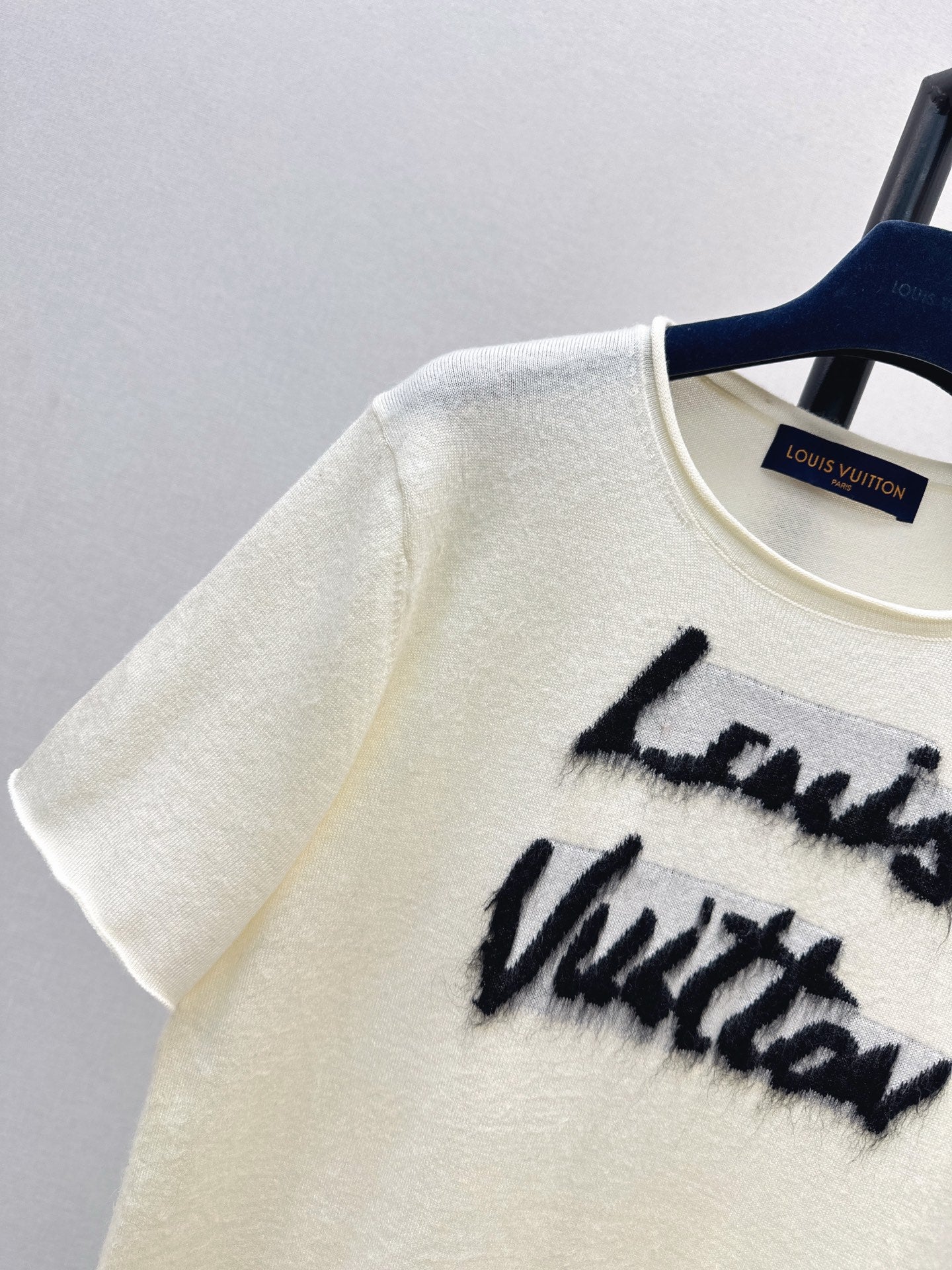 Loui* 25fw knitted T-shirt