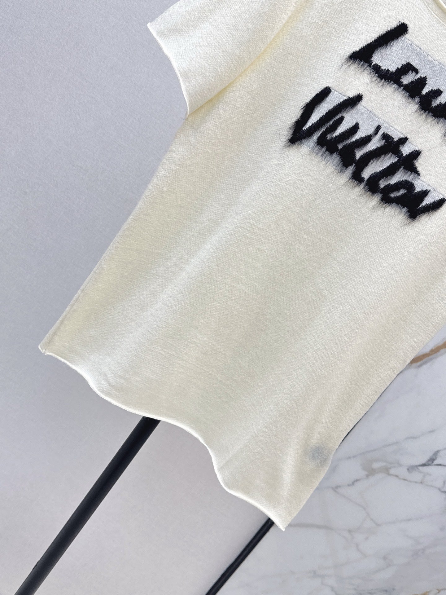 Loui* 25fw knitted T-shirt