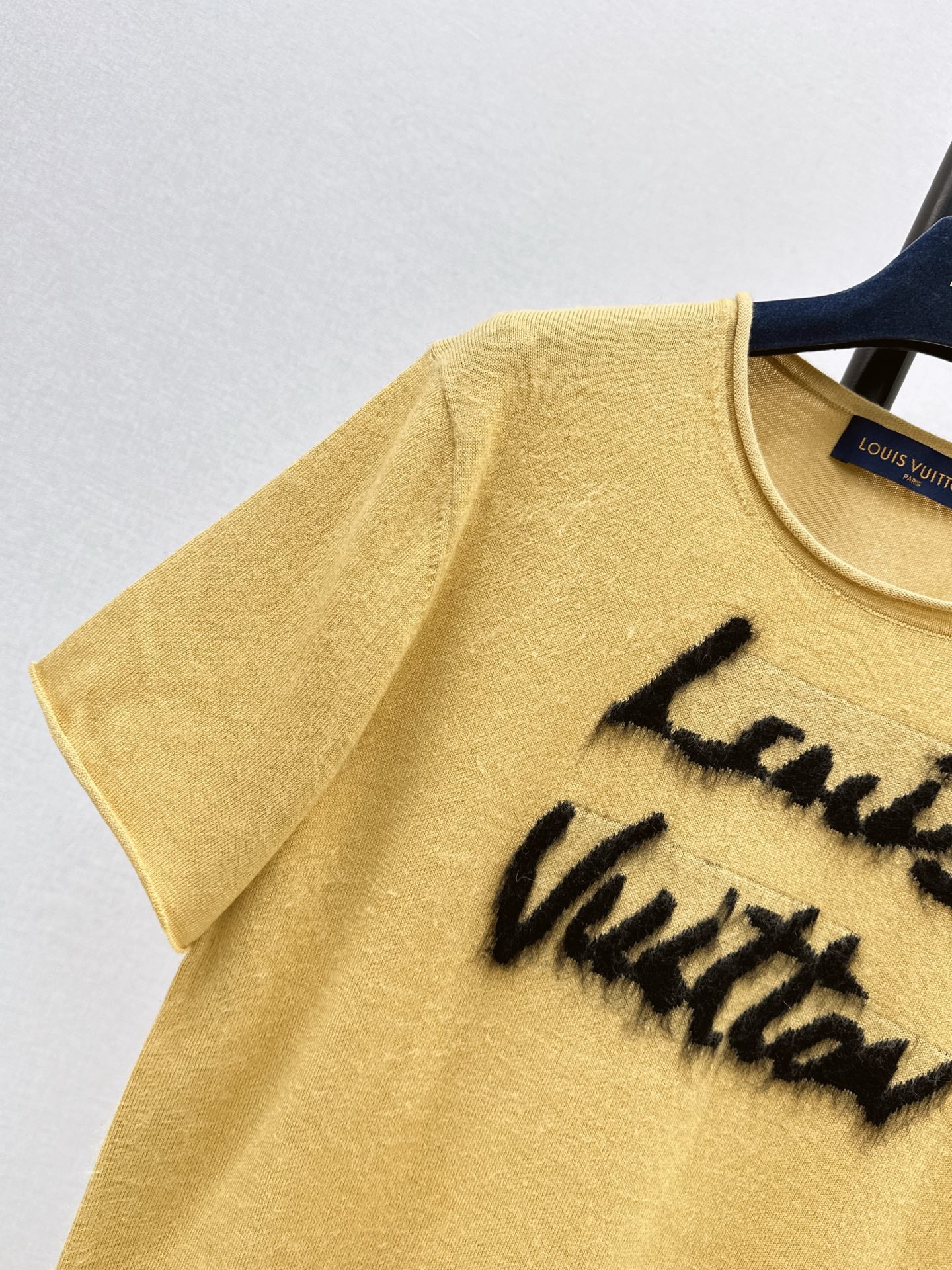 Loui* 25fw knitted T-shirt