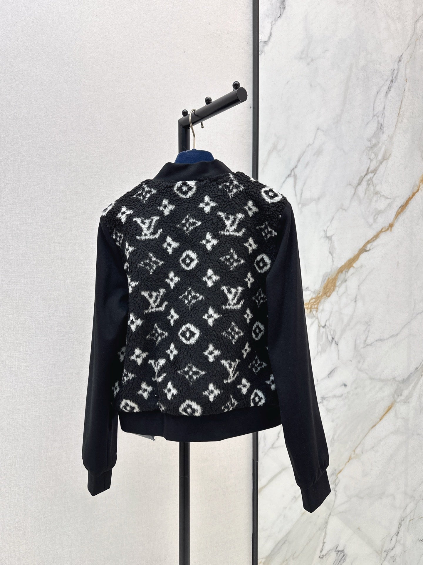 Loui* 25fw baseball jacket