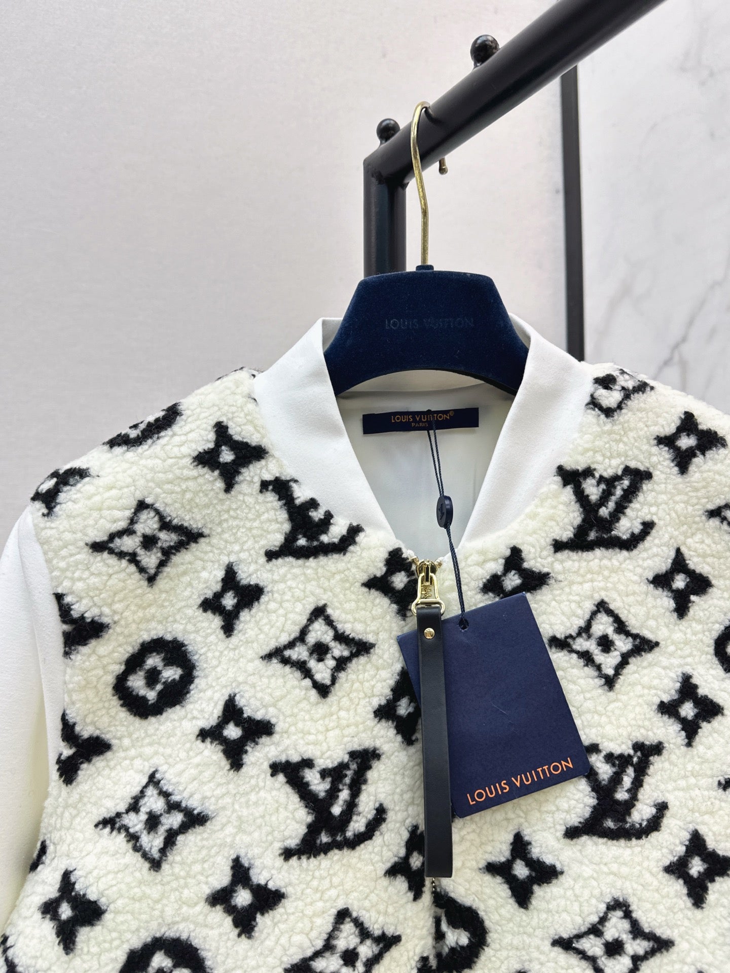 Loui* 25fw baseball jacket