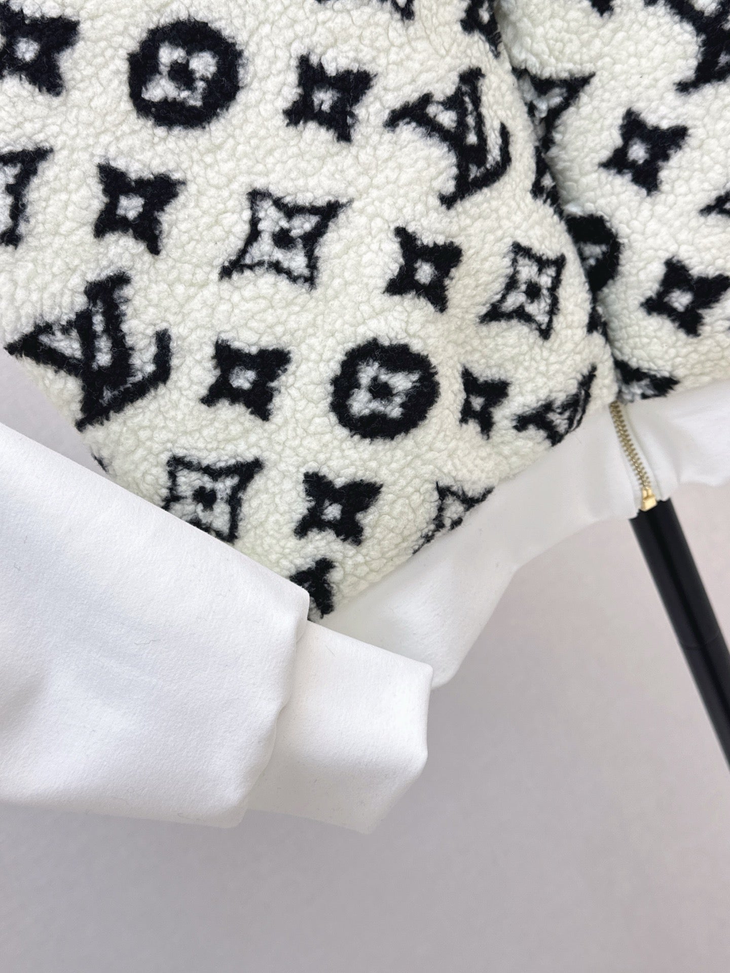 Loui* 25fw baseball jacket