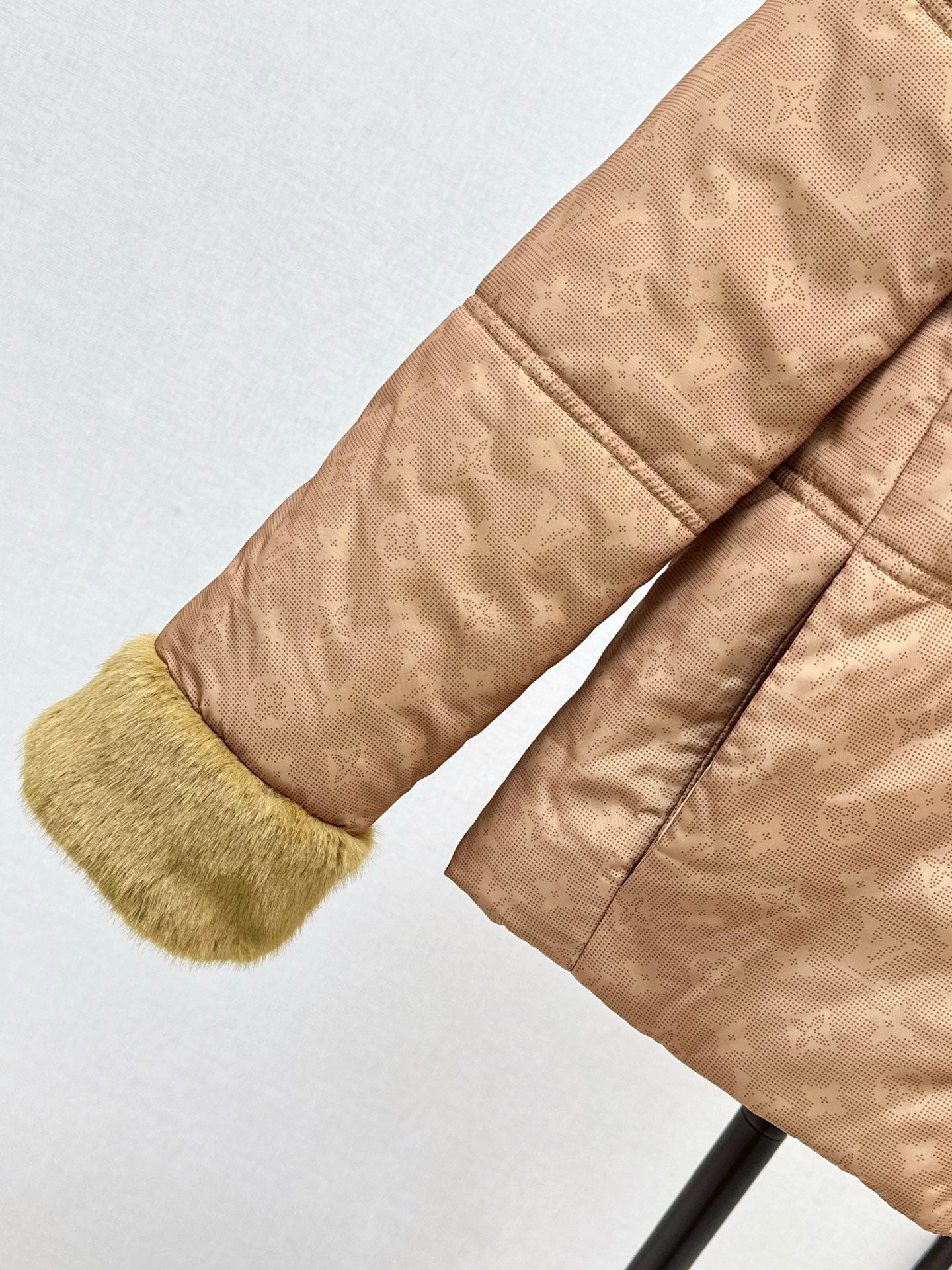 Loui* 25fw padded jacket