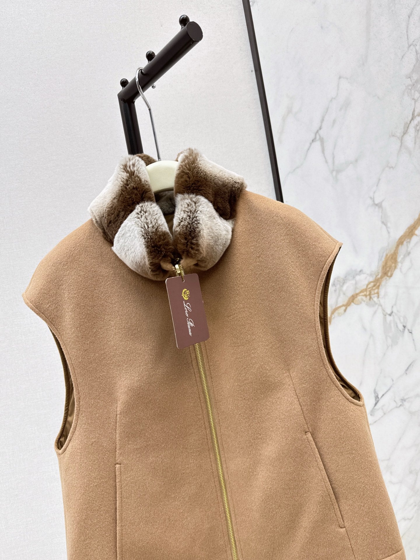 Lor*P 25fw mink fur vest