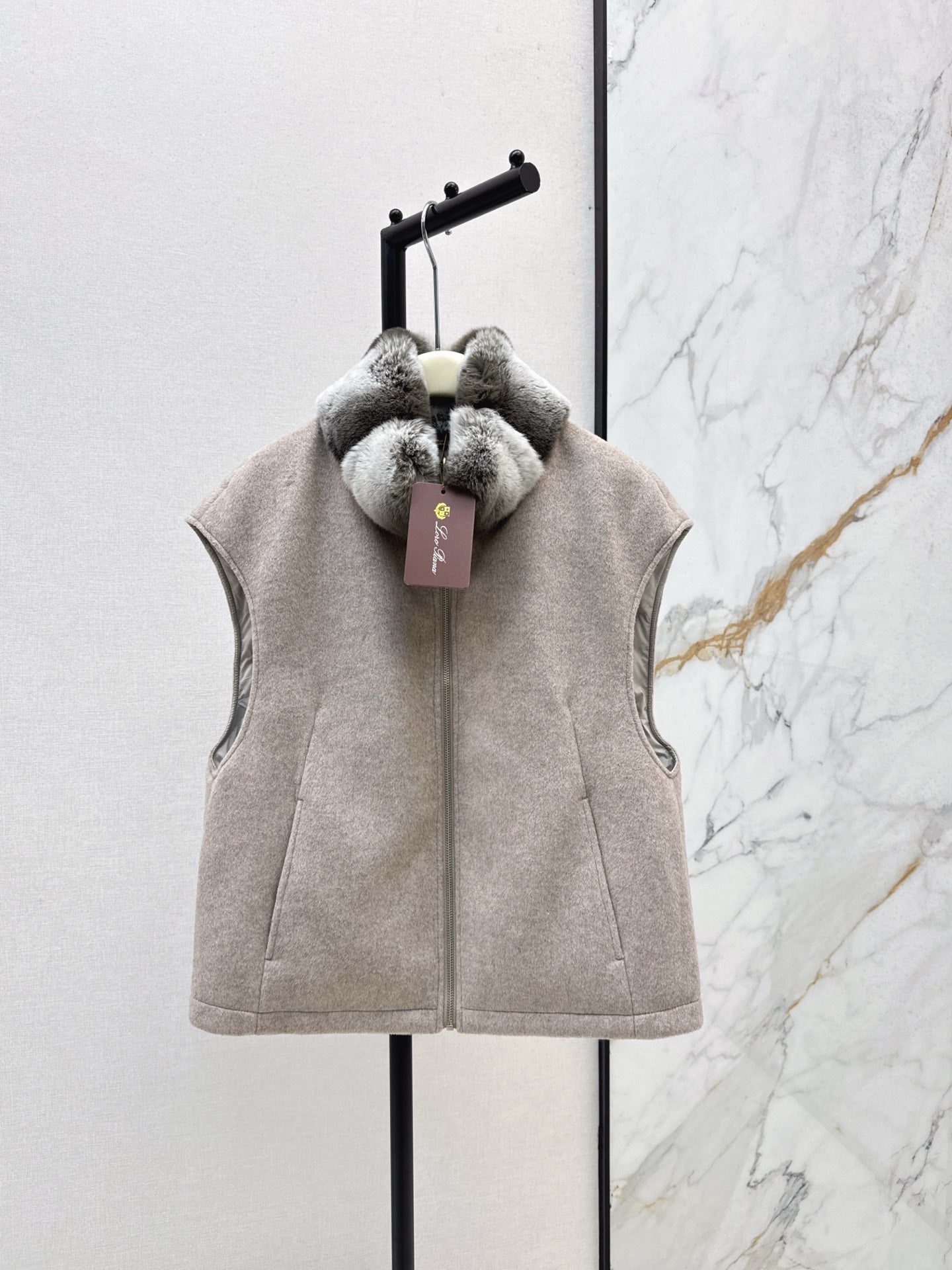 Lor*P 25fw mink fur vest