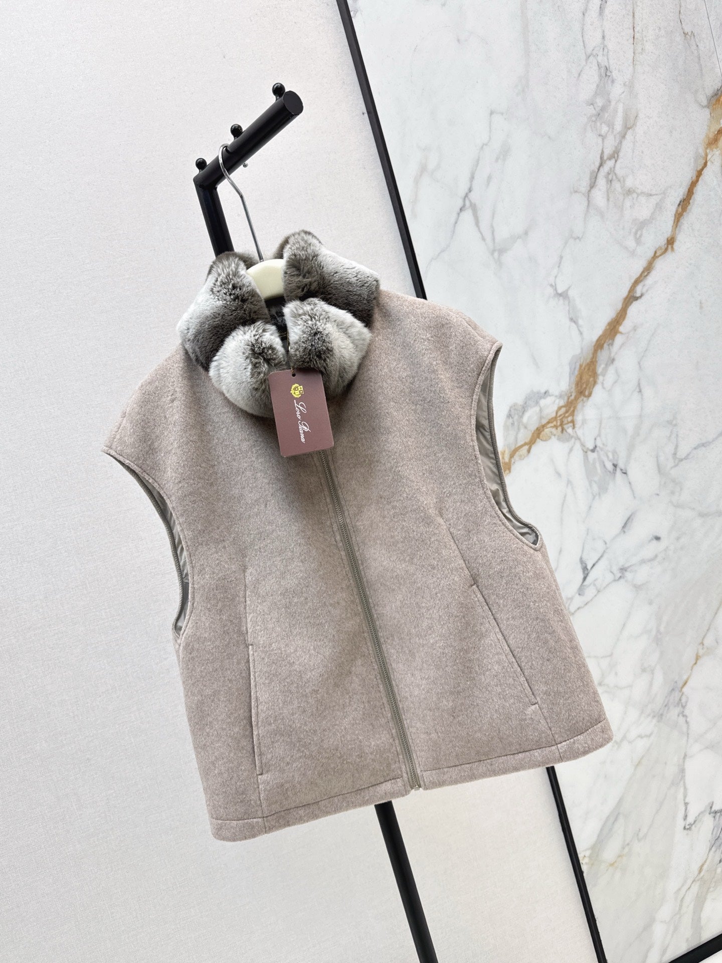 Lor*P 25fw mink fur vest