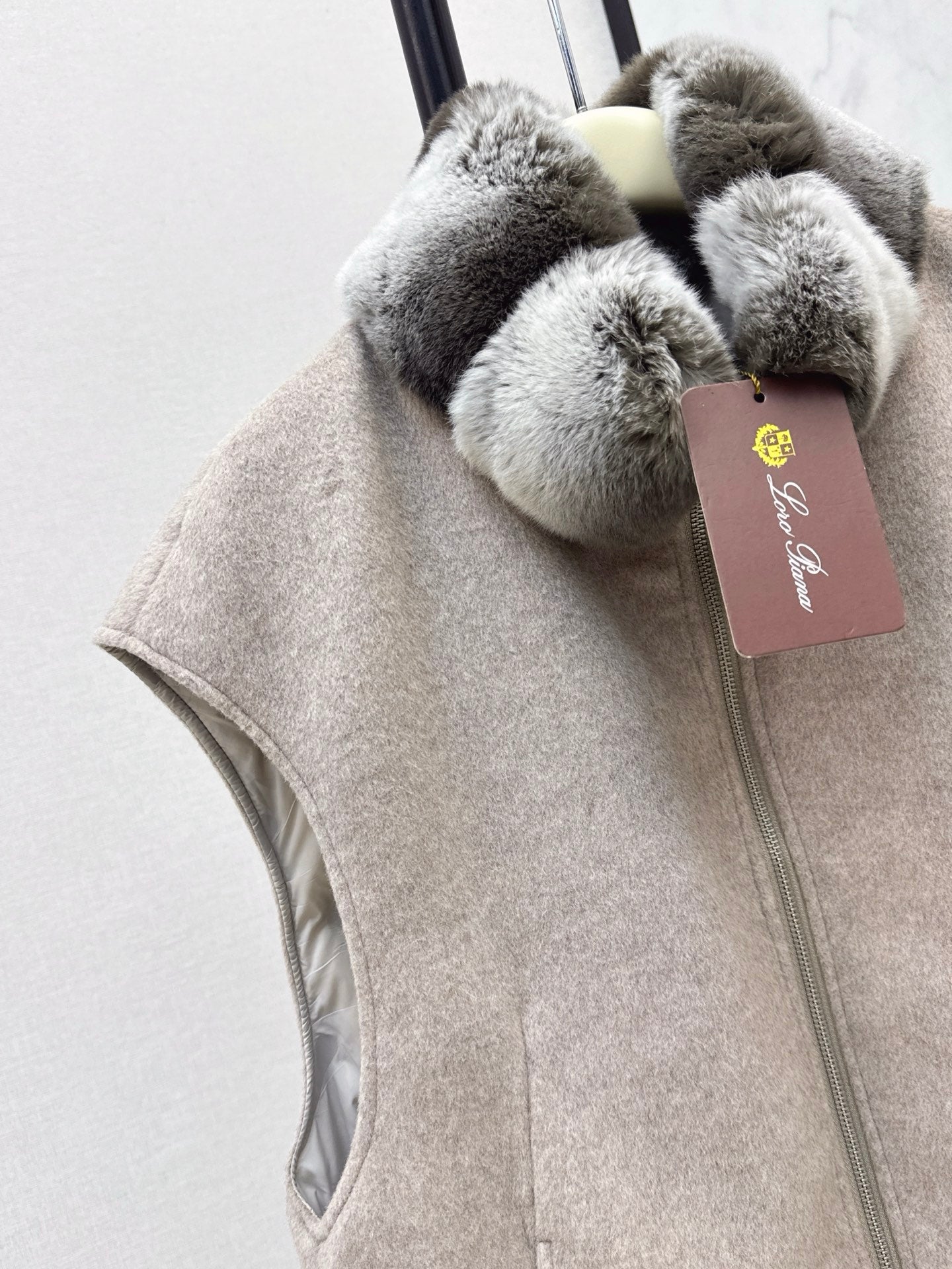 Lor*P 25fw mink fur vest
