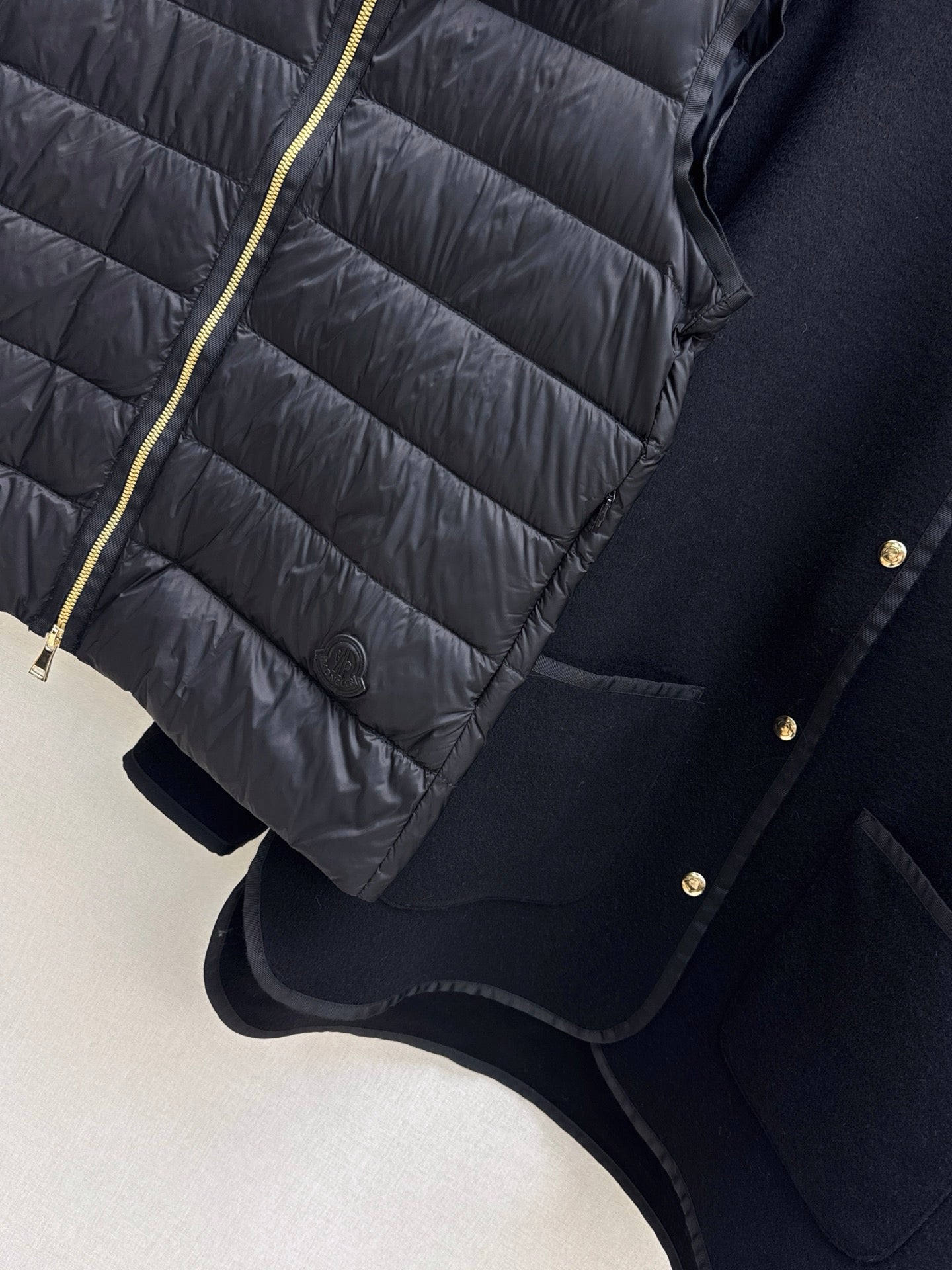 Monc* 25fw cashmere two-piece set